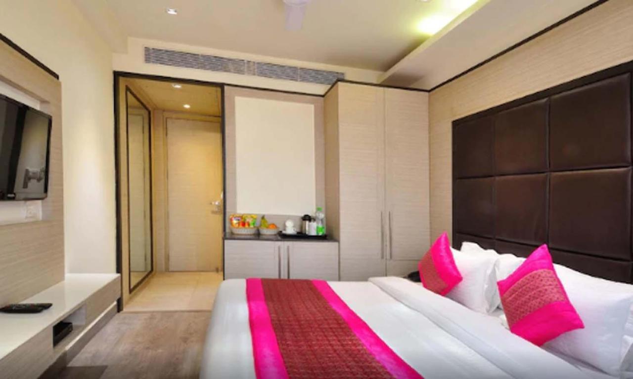 Hotel Royal Grand - Opposite Axis Bank East Patel Nagar Νέο Δελχί Εξωτερικό φωτογραφία