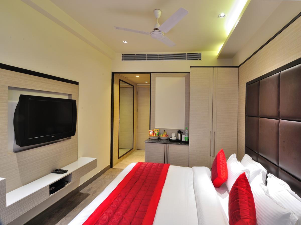 Hotel Royal Grand - Opposite Axis Bank East Patel Nagar Νέο Δελχί Εξωτερικό φωτογραφία