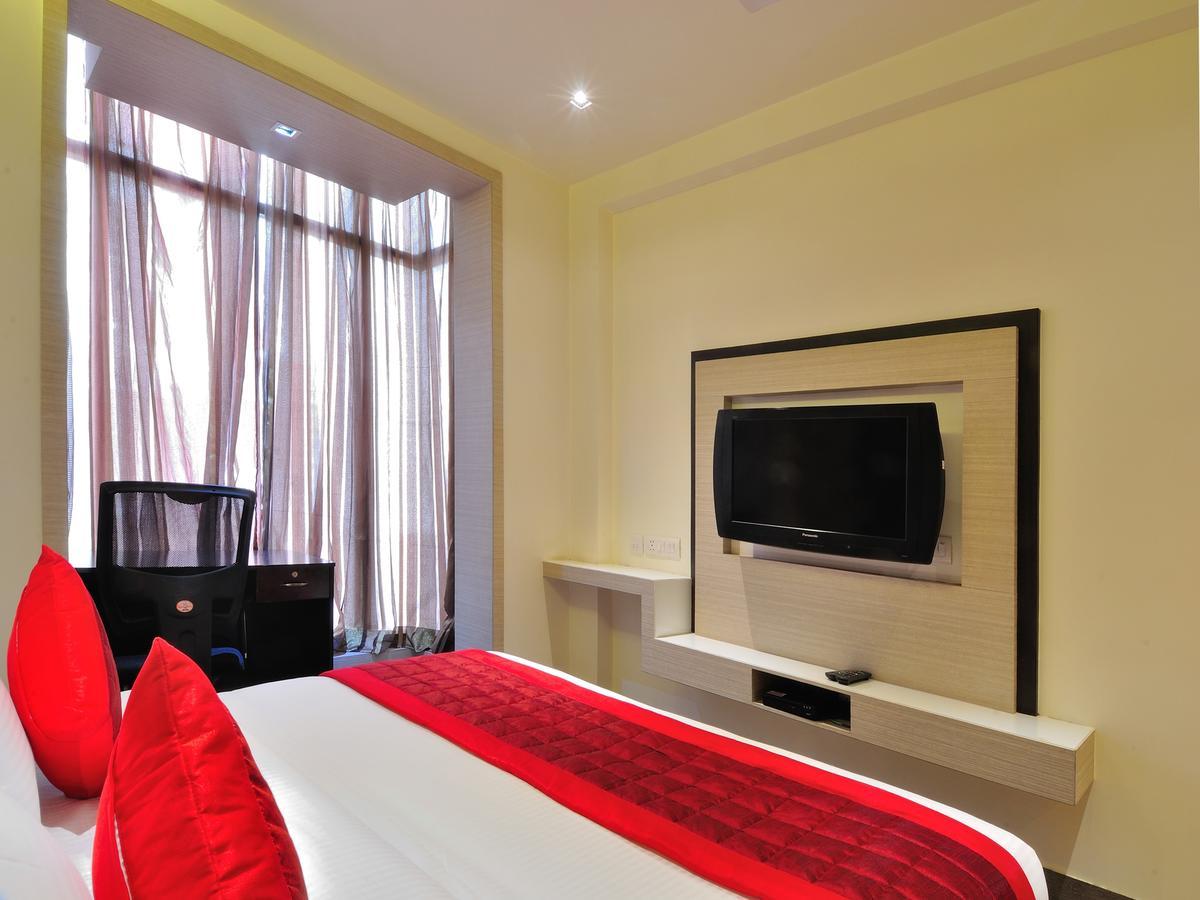 Hotel Royal Grand - Opposite Axis Bank East Patel Nagar Νέο Δελχί Εξωτερικό φωτογραφία